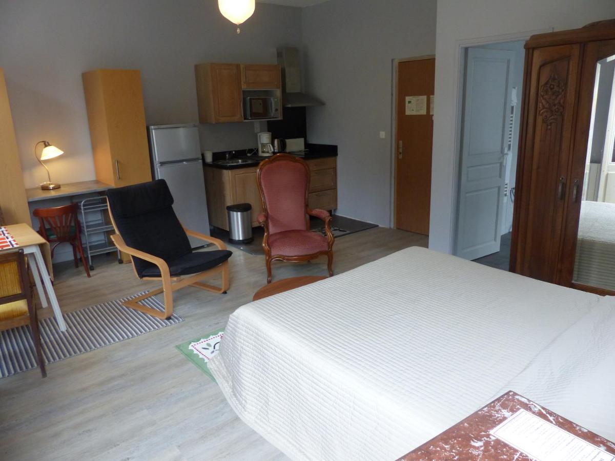 Hotel Des Thermes Bourbon-lʼArchambault Kültér fotó