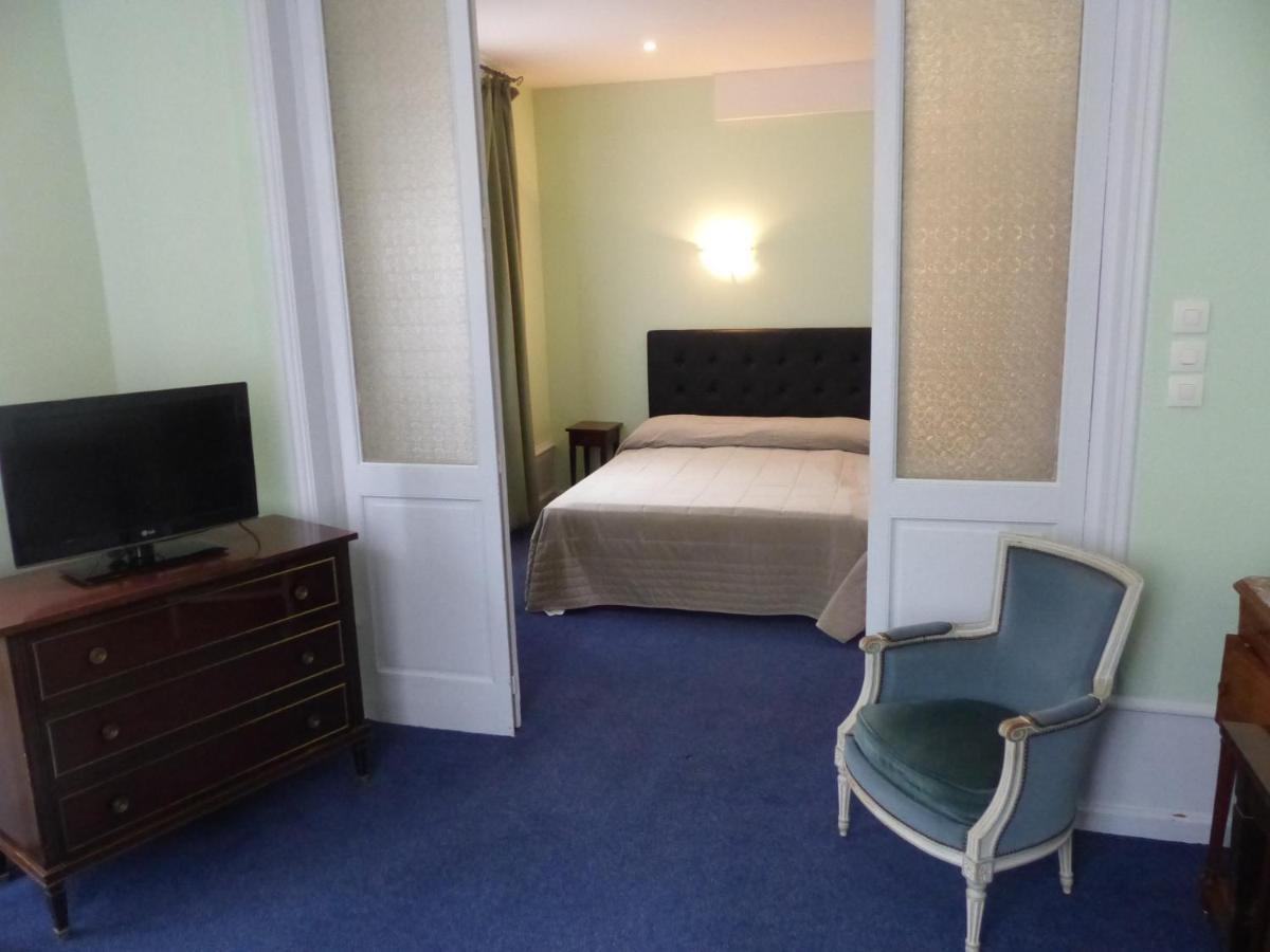 Hotel Des Thermes Bourbon-lʼArchambault Kültér fotó